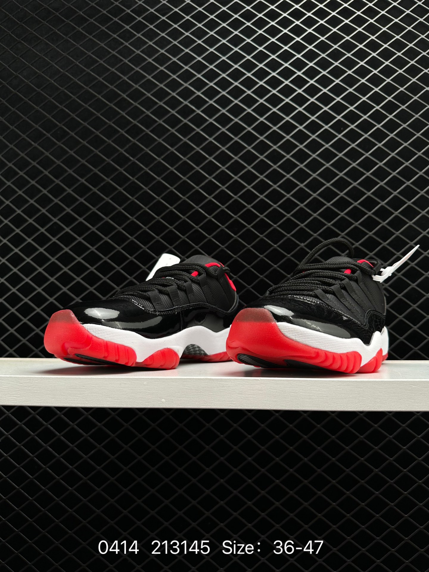 Air Jordan 11 Retro Low “Bred”